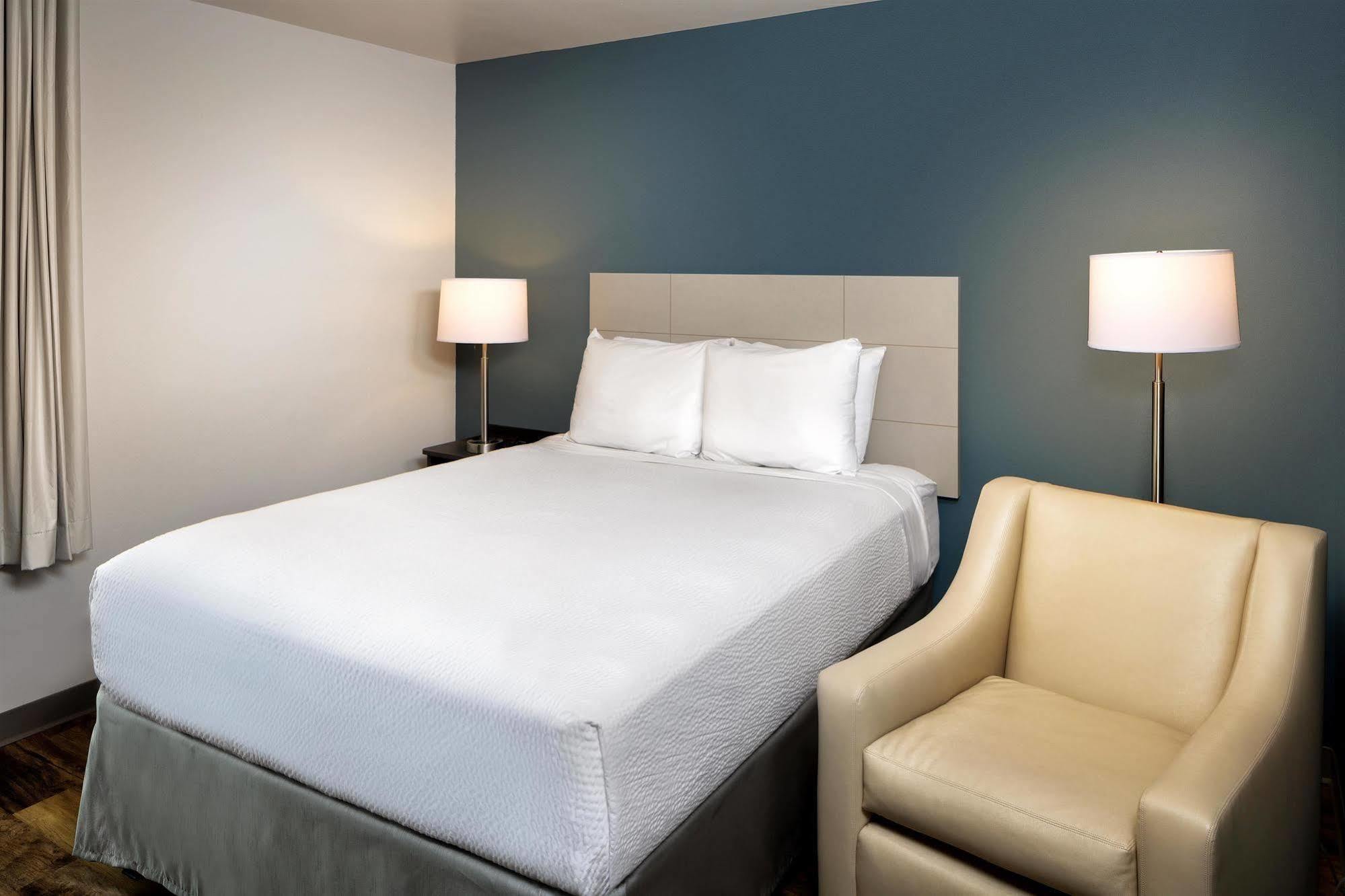Woodspring Suites Houston Iah Airport Гамбл Екстер'єр фото